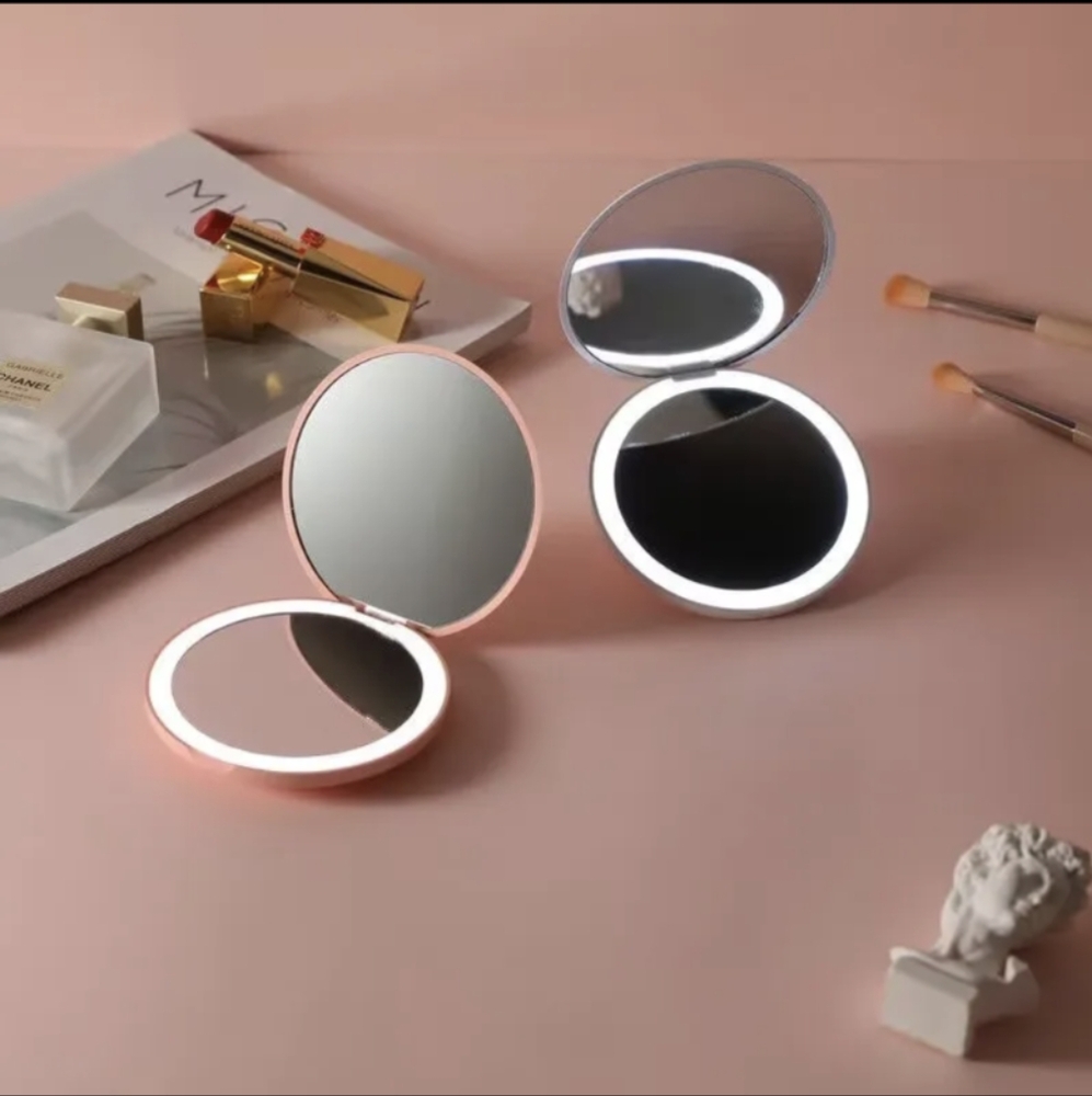 🆕 Rechargeable LED Makeup Compact 🪞🪞🪞